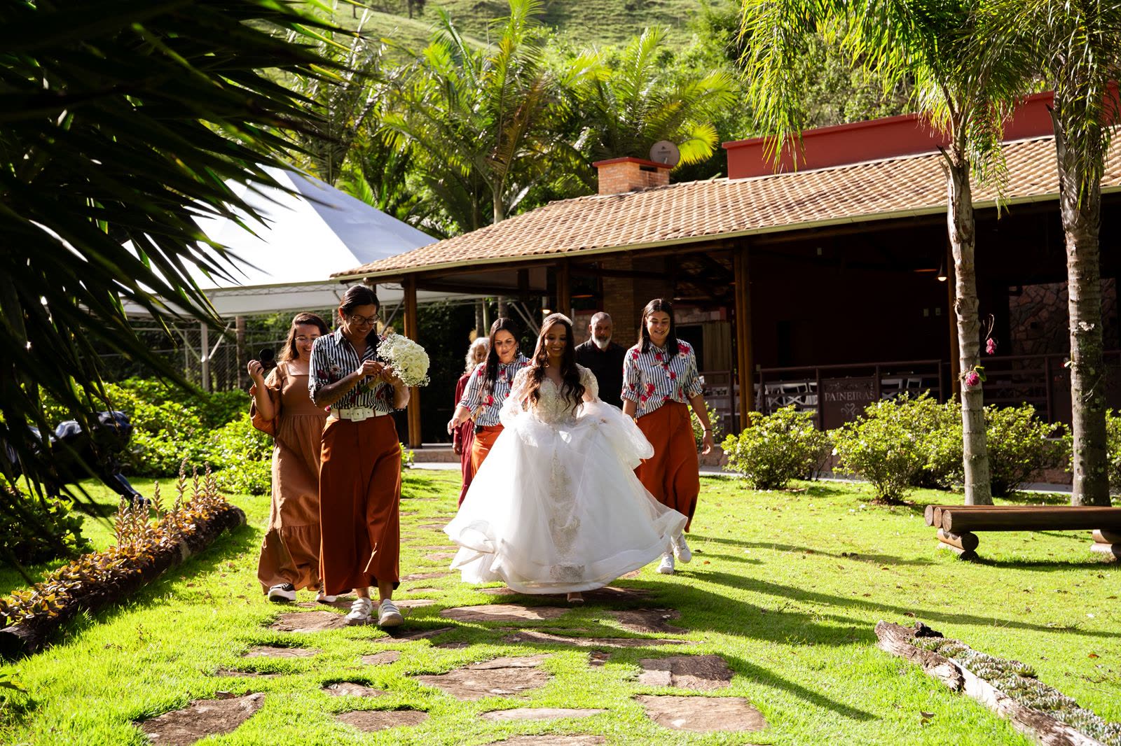 Casal pós-cerimônia